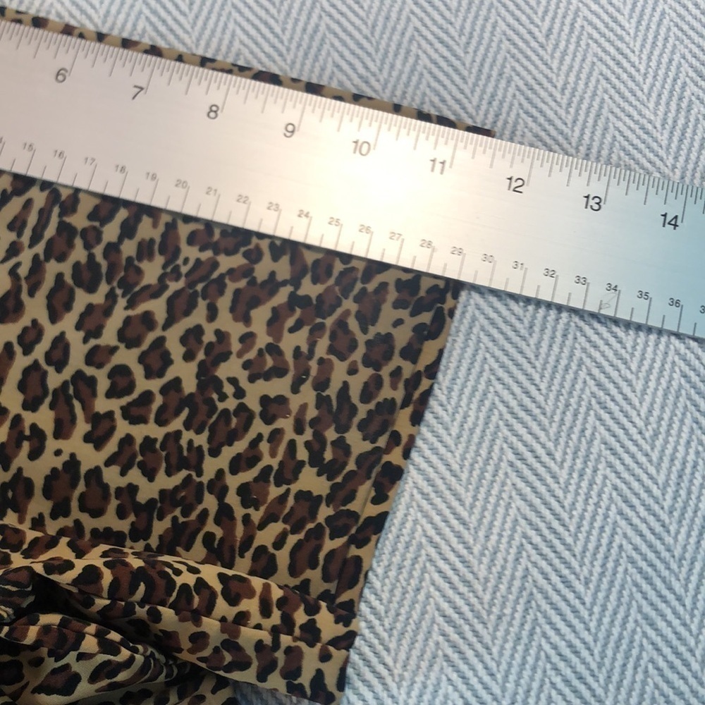VINTAGE KATHIE LEE 18 W Animal Print Button Down Pit to Pit 23 1/4" PREWORN - Picture 10 of 16